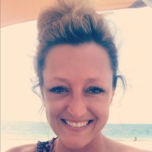 Meet your Posher, Casey